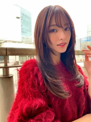 セミロング レイヤー×顔周 り×髪質改善/MIUのヘアスタイル