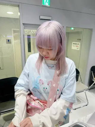 セミロング カラー 艶 ケアブリーチ 🎀🩵RISAのヘアスタイル