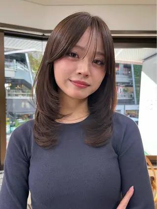 ミディアム カラー グレージュ/レイヤー /ボブ/moyu🎀のヘアスタイル