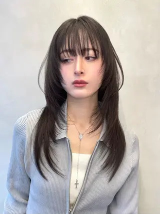 セミロング 大宮🤍縮毛矯正 レイヤー🪽なるのヘアスタイル