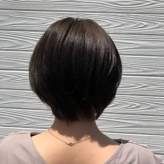 ショート 半田 知穂のヘアスタイル