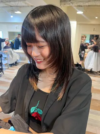 ミディアム 🌈デザインヘア職人 Kaede🌈のヘアスタイル