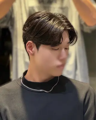 ショート パーマ メンズ YUKI🇰🇷 カルマ／ダウンパーマのヘアスタイル