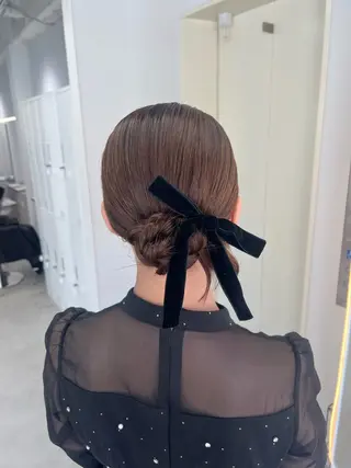 ミディアム maya レイヤーカットのヘアスタイル