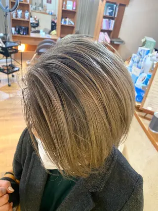 ショート カラー 菅村 勇亮のヘアスタイル