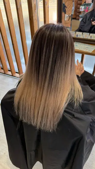 セミロング ALOHANA所属・naomi (夜間営業受付中★)のヘアスタイル