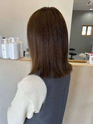 ミディアム カラー 池田 梨央のヘアスタイル