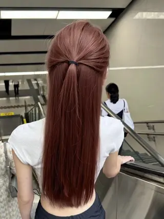 ロング カラー トレンド暖色ヘア🍒 miu🍒のヘアスタイル