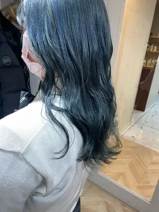 セミロング カラー akane .のヘアスタイル