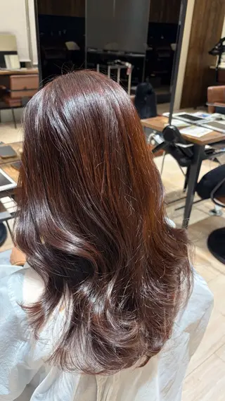 ロング AFLOAT GINZA所属・透明感カラー/レイヤ ー宮下知也のヘアスタイル