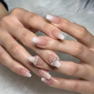 ネイル Nailist Amiのネイルデザイン