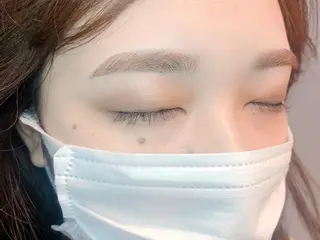 アイブロウ eyelist 🌼 Mahoのマツエク・マツパデザイン