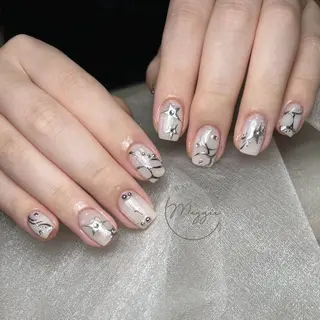 ネイル Maggie Nail🦩のネイルデザイン
