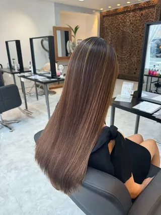 ロング ORL’MENT所属・髪質改善ストレート オルメントのヘアスタイル