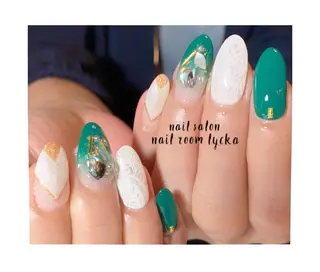 ネイル ﾈｲﾙﾙｰﾑﾘｯｶ 𝐦𝐚𝐲𝐮のネイルデザイン