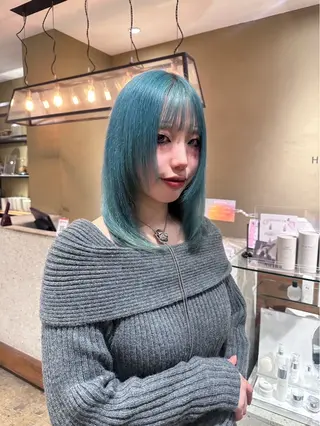 カラー YUI/レイヤー/ ハッシュカットのヘアスタイル