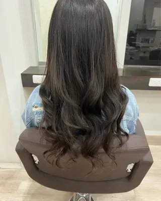 ロング TSUBAKI /グランディールのヘアスタイル