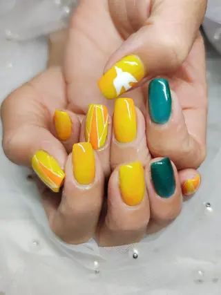 セミロング 中島 美香のネイルデザイン