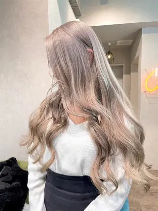 ロング ヘアアレンジ iona/ハイトーン /ネイルのネイルデザイン