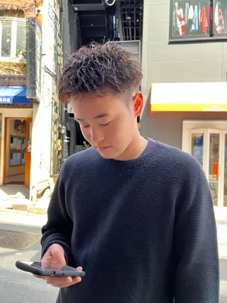 パーマ メンズ 糟谷 慈英のヘアスタイル