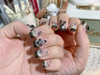ネイル One Plus Nail Salonのネイルデザイン