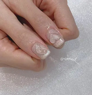 ネイル 𝘙𝘪𝘰𝘯𝘢 ...🕯🤍のネイルデザイン