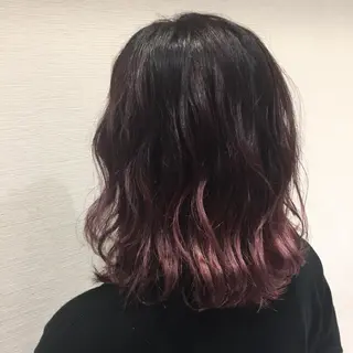 カラー 赤阪 優奈のヘアスタイル