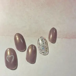 ネイル Trinity ネイリストスタッフのネイルデザイン