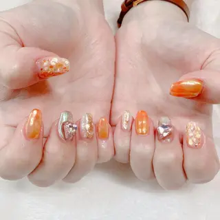 ネイル 根津 綾子のネイルデザイン