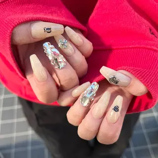 ネイル 河野 弥月のネイルデザイン