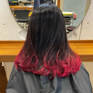ロング カラー 山口 摩七斗のヘアスタイル