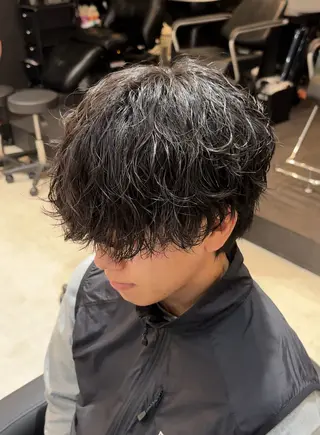 パーマ メンズ 韓国ヘア&ウルフ 高森蓮のヘアスタイル