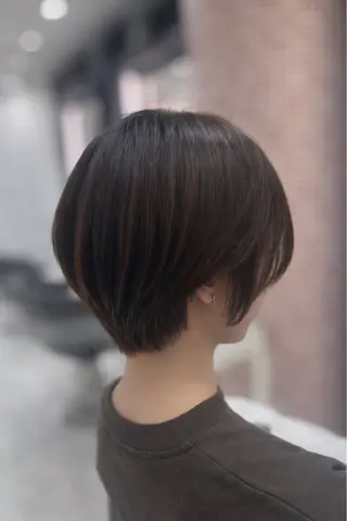 ショート コテ巻きパーマ🐾 篠谷悠衣のヘアスタイル