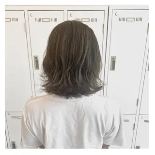 ミディアム カラー YUNA ユウナのヘアスタイル