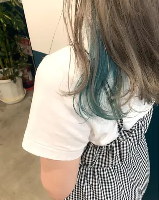 セミロング NATSUKI /  ショートのヘアスタイル