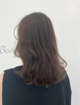セミロング カラー 中村 ひなたのヘアスタイル