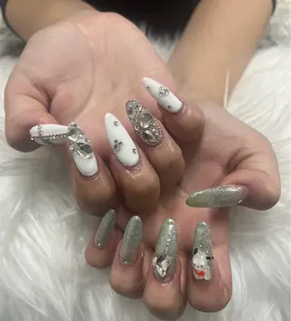 ネイル Roveil所属・佐藤　Roveil 勾当台公園駅徒歩5分のネイルデザイン