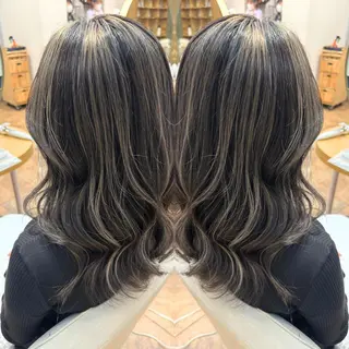 カラー ハイトーンデザイン カラー特化🌟木下のヘアスタイル
