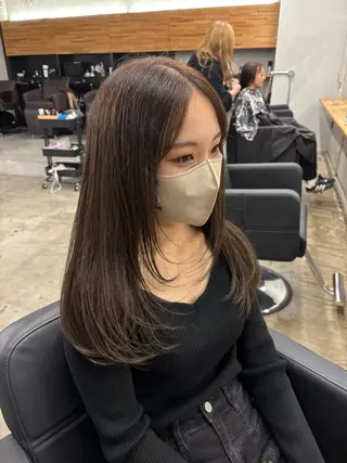 セミロング カラー mono / Manatoのヘアスタイル