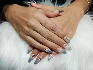 ネイル Naomi Nail所属・Naomi Nailのネイルデザイン
