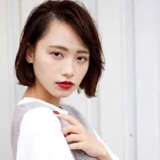 ミディアム 髙井 麻帆のヘアスタイル