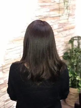 ミディアム カラー カ ノのヘアスタイル