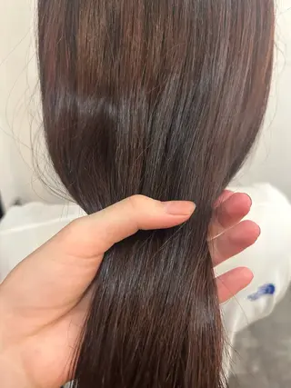 ロング カラー COMEG HEAD 上乃裏所属・宮前 芽衣のヘアスタイル