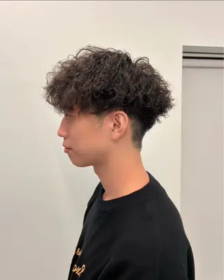 メンズ SOLÉ.（ソレ)所属・白崎 龍神のヘアスタイル