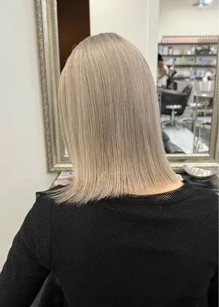 カラー 向井 彩里のヘアスタイル