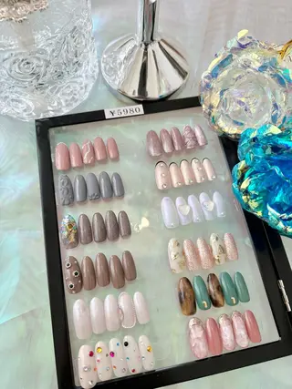 ネイル CREVIO 小美玉店所属・CREVIO小美玉店 店長RIRIのネイルデザイン