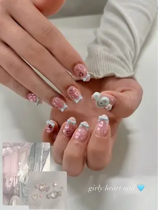 ネイル tsuki🎀ワンホ ン🍒ガーリー🪄のネイルデザイン