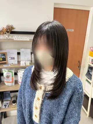 セミロング 島 歩那のヘアスタイル