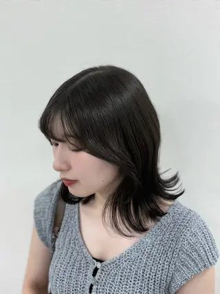 セミロング カラー 韓国風暗髪ヘア🤍 🫧MIREIのヘアスタイル
