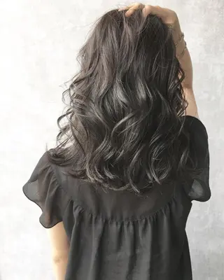 ミディアム カラー レイヤーカット BLend 渋谷のヘアスタイル